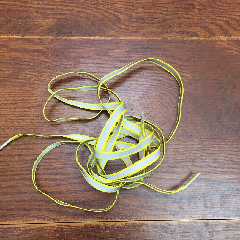 1 par Popular doble lado advertencia reflectante camino de seguridad luminosos cordones brillantes Unisex para deporte baloncesto zapatos de lona: Amarillo