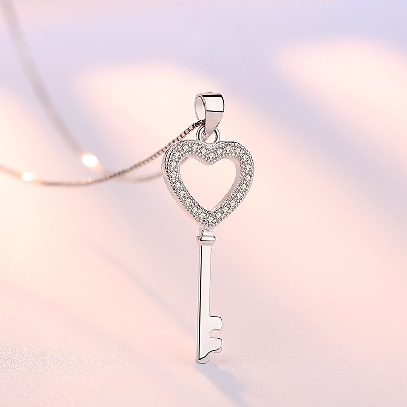 100% 925 Sterling silber romantische liebe herz schlüssel glänzenden kristall Damen'Anhänger halskette weibliche Kasten kurze kette schmuck