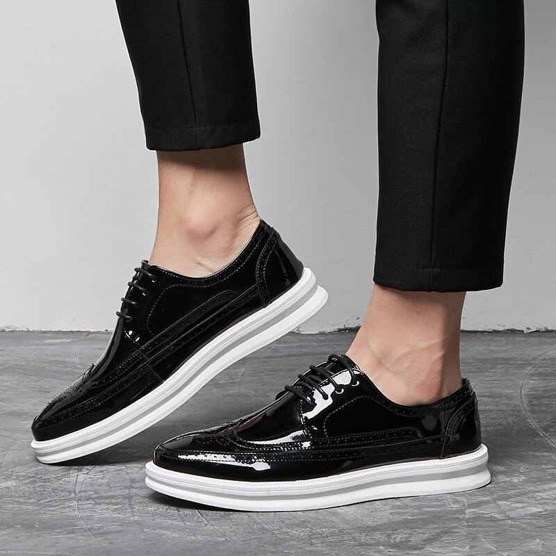 Leather oxford Casual Men Shoes Men Flats Round Toe Comfortable Office Men Dress Shoes Male Breathable Lace Up Shoe B209