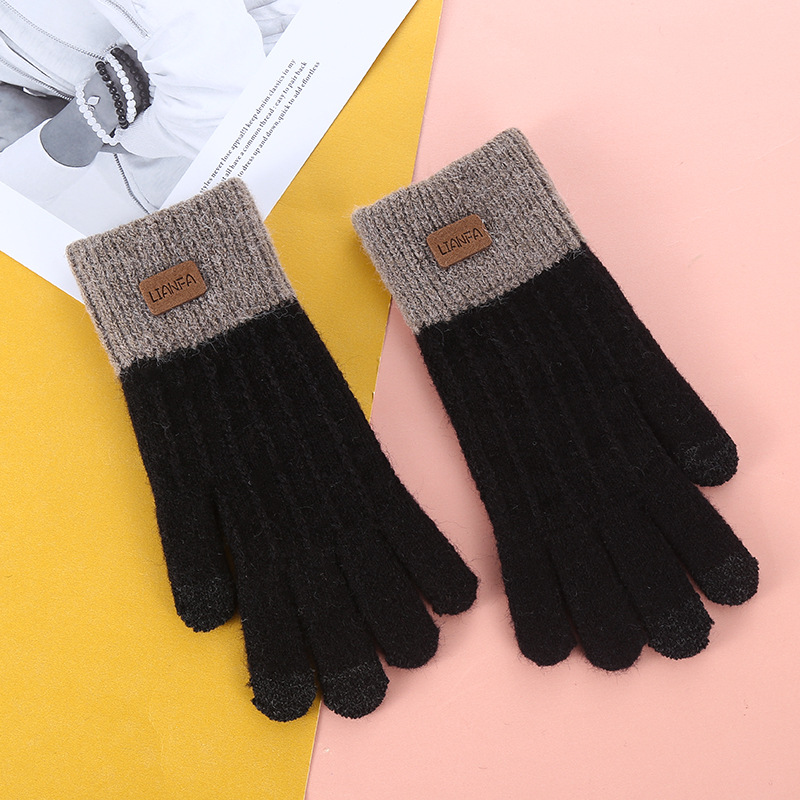 Wecute Vrouwen Herfst En Winter Warm Handschoenen Touch Screen Handschoenen Plus Fluwelen Imiteren Alpaca Outdoor Riding Winddicht Zachte
