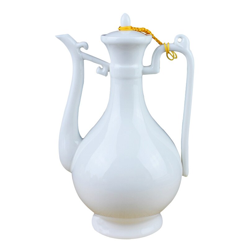 Retro Ceramics Pure White Chinese Flagon Tradition Retro Wind Home Friends Gathering Porcelain Liquor Flagon 550ml Hip Flasks