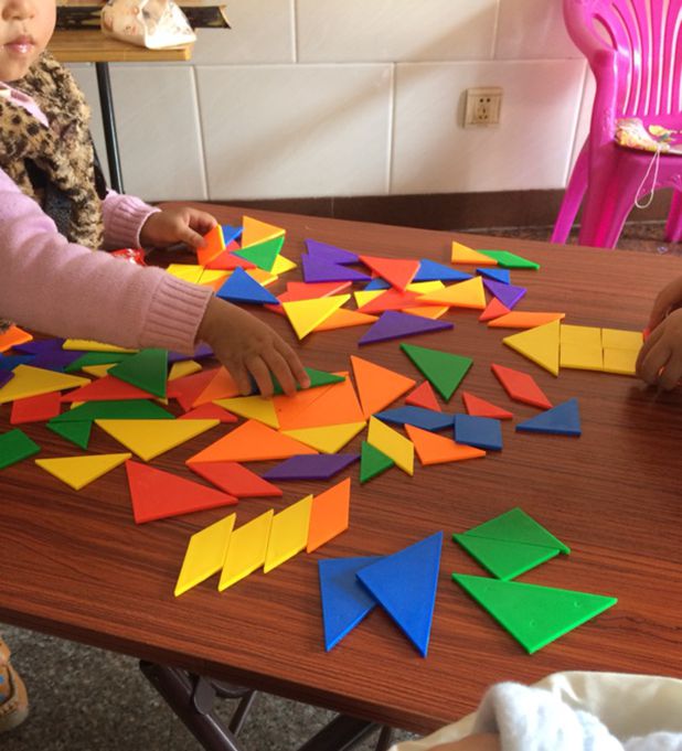 100PCS Plastic Tangram Learning Resources Classpack Tangrams Travel Tangram Puzzles Game Tangrams Jigsaw Shapes Dissection Toys