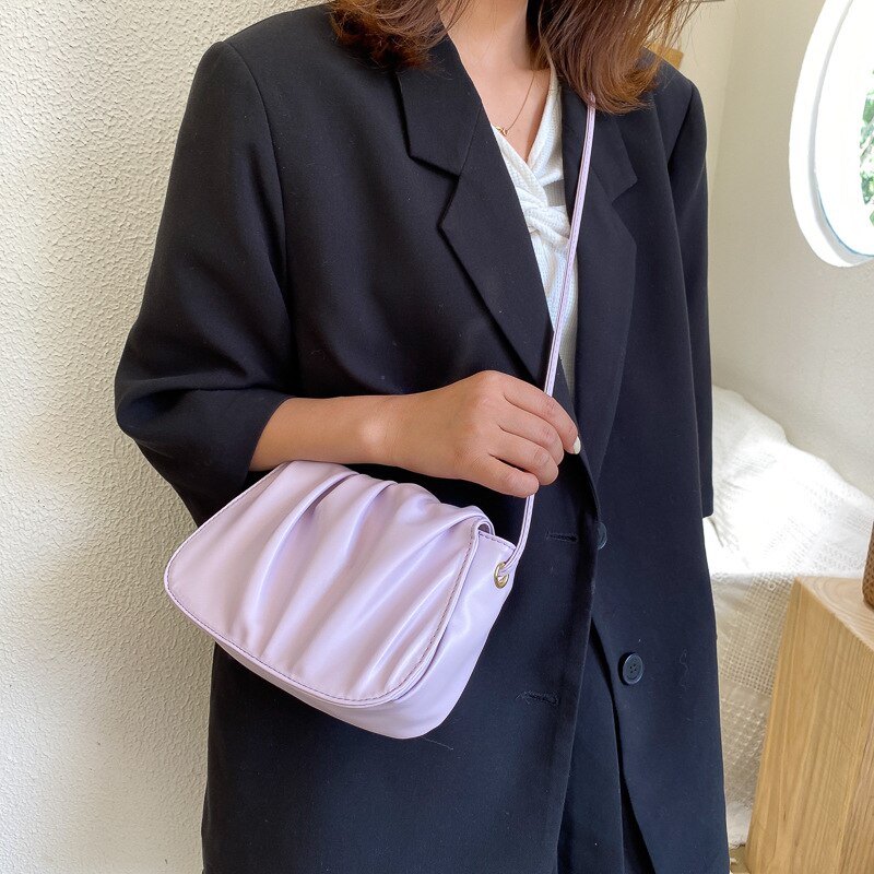 Sommar sadelväska kvinnlig molnväska shoulder messenger koreansk version av enkel fairy fold-väska