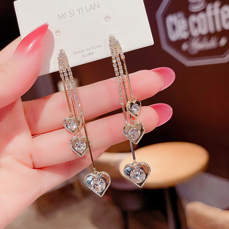 Lange metalen oorbellen met koreaanse jokermotief, schattige hartvormige oorbellen voor dames: 1364-2