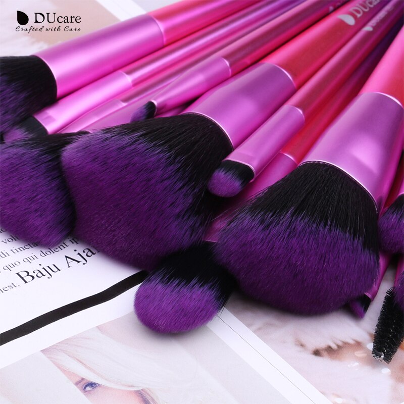 Ducare make-upkwastenset 15 stuks synthetisch haar voor make-up oogschaduw foundation poeder blush set beauty noodzaak