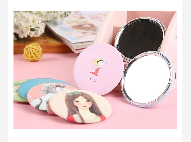 10-50pc/ lot queens serie kosmetiske spejl / søde kvinder makeup lomme mini spejle / bærbart spejl / flot