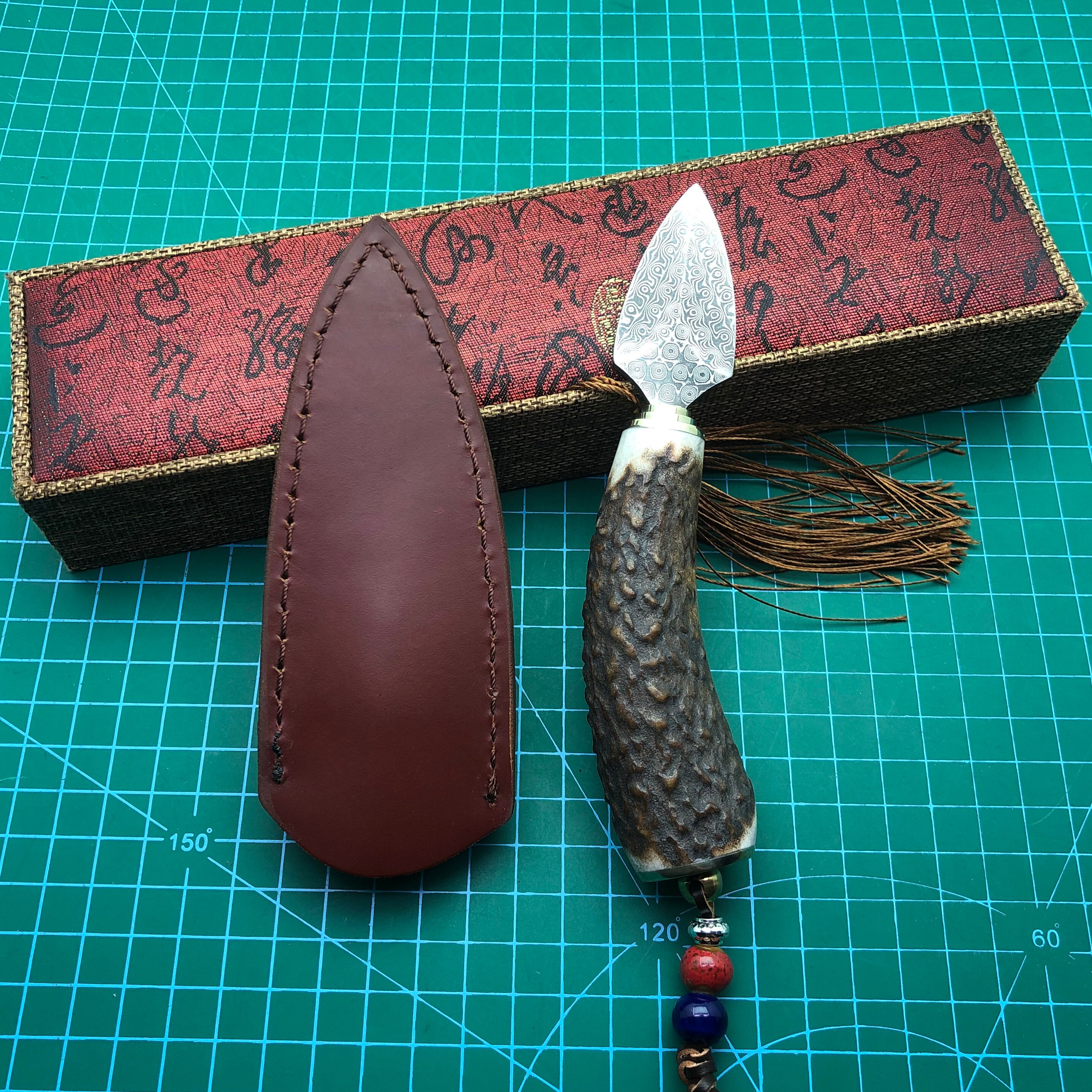 Hand-Made Damascus Steel Blade Antler Handle Handicraft Collection Tea Cone Accessories Knife