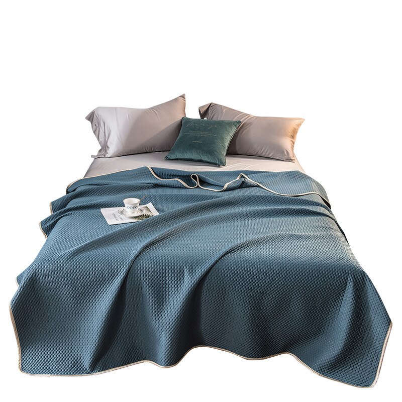 Washable Cool Silk Summer Quilt Pure Color Sleeping Thin Comforter Adult Children Air Conditioner Quilts