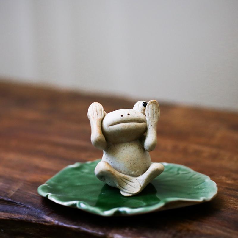 Décoration de la maison | Céramique brute, originale et créative, faite à la main, petite grenouille, décor de thé bouddha, série d'animaux familiers, décoration de thé: Do not watch