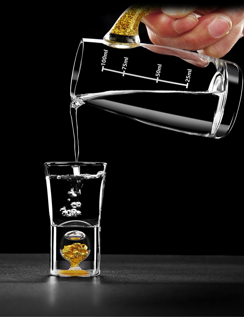 24k gullfolie krystallbrennevin brennevin glassbar høy grad gylden skyld vodka små skudd vinglass kopp vasos de cristal
