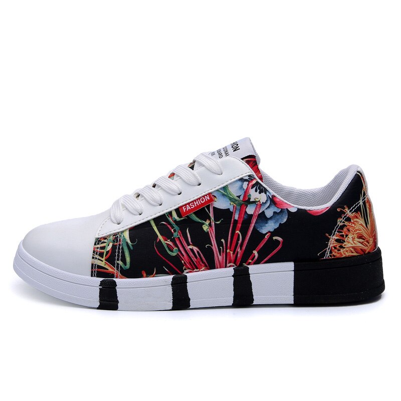 Graffiti solide sko snøre udendørs gåture letvægts mænd sko sports udendørs sneakers lav top skateboard sko: Sort rød / 7.5