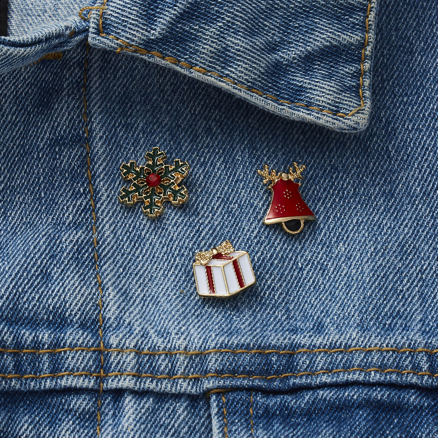 Rinhoo Mooie Kerst Broches Vrouwen Mannen Broches Emaille Pins Kerstboom Kerstman Hoed Jas Badges Kerstcadeaus