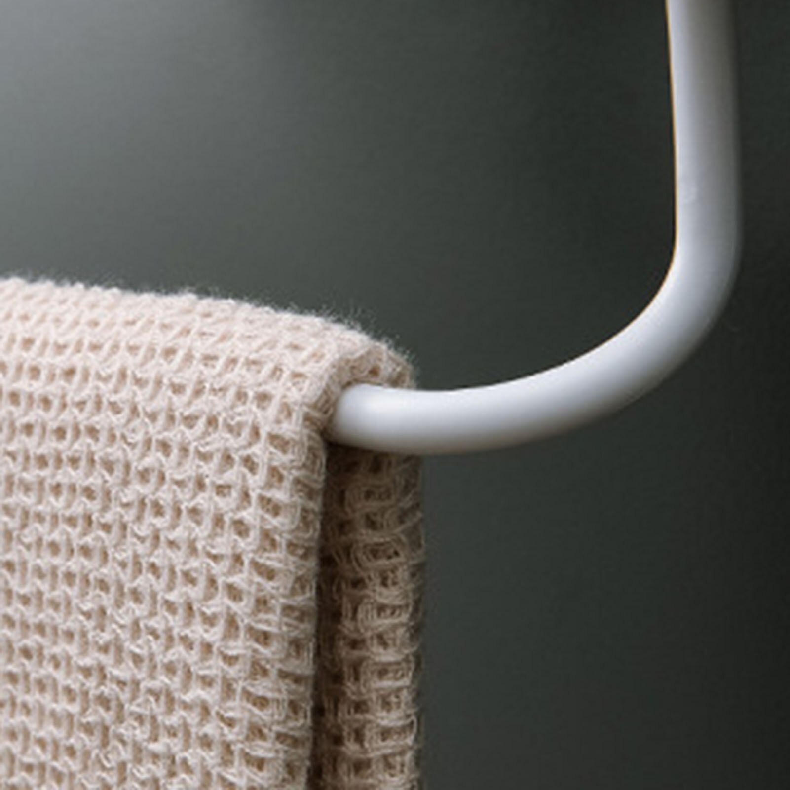 Wall-mounted Bathroom Shelves Storage Baskets with Tower Rack Shower Accessories Bathroom Fixture Multi-Purpose Holder