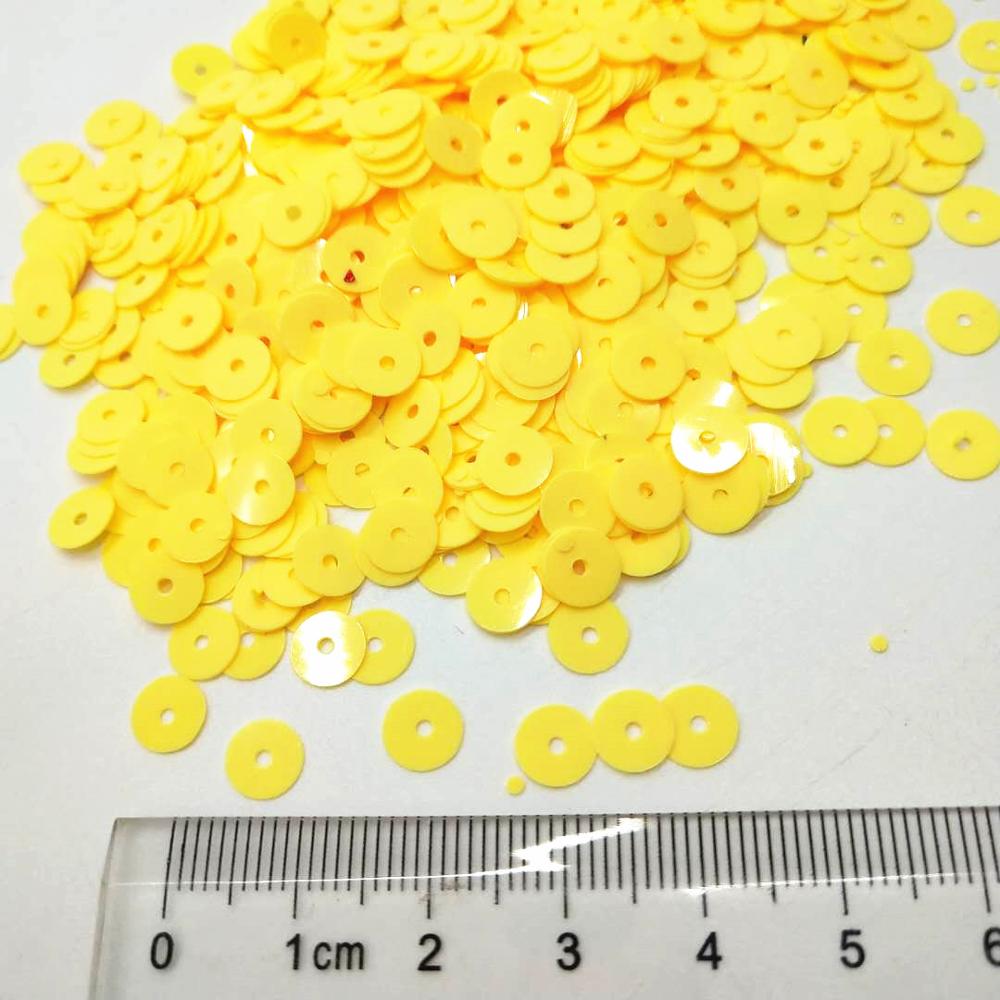 50G (4000 Stuks) 6Mm Effen Geel Platte Ronde Pailletten Voor Craft Diy Accessoires Met 1 Midden Gat