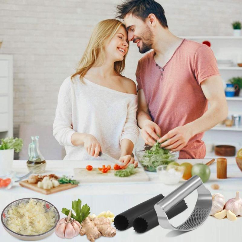 Kitchen Garlic Masher Manual Garlic Presser Curved Grinding Slicer Chopper Stainless Steel Garlic Presses Cooking Gadgets Tool
