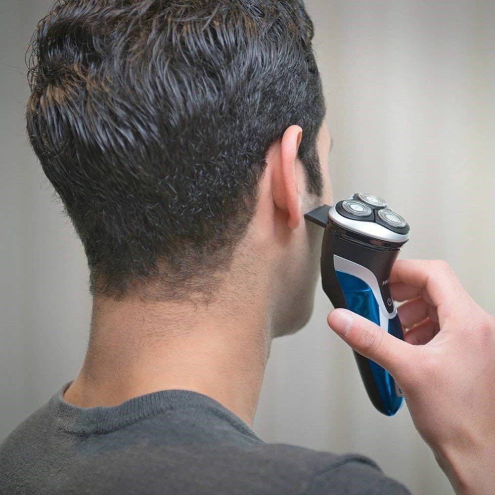 Intelligent Mens Multifunction Rotary Beard Electric Shaver Rechargeable 3D Triple Floating Head Trimmer Set