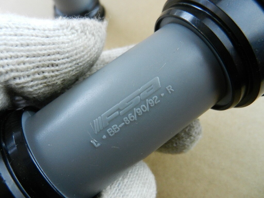 F.S.A BB-AL86-19 Press Fit BB Bottom Bracket for 19mm Spindle Crank 1pcs