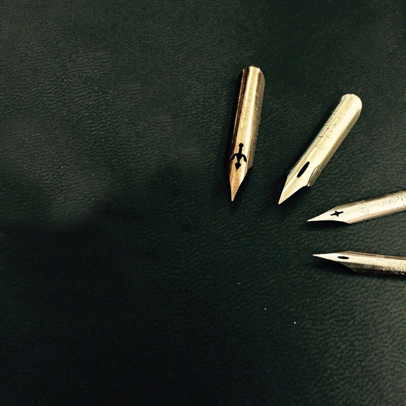 Handmade Rosewood Oblique Calligraphy Dip Pen Set with 4 Nibs 1 Fount Pen Holder Nib Case Copperplate Script Dip Pen