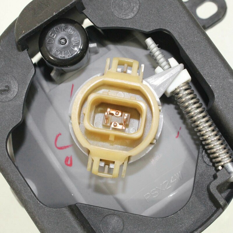 Front Bumper Mounted Fog Light Lamp for -18 Jeep Wrangler (JK) Cherokee -19 Dodge Journey Charger Left or Right