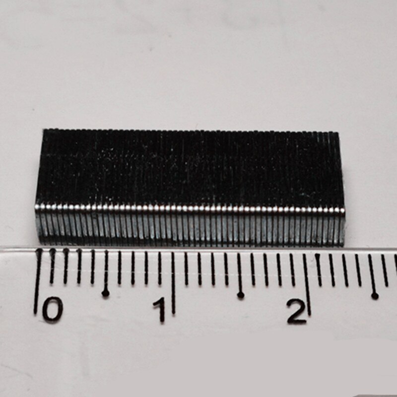 Grapas grandes de Metal tipo 10 en caja de ciudad, pequeñas grapas de Metal galvanizado, 1000 piezas, una caja de grapas