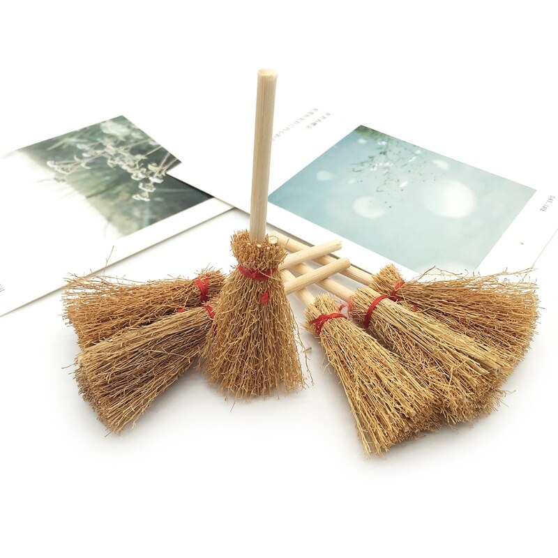 D08D 12 Stuks Mini Bezem Rood Touw Stro Bezems Opknoping Decoraties Voor Halloween Party Kostuum Heks Bezem Poppenhuis Accessoires