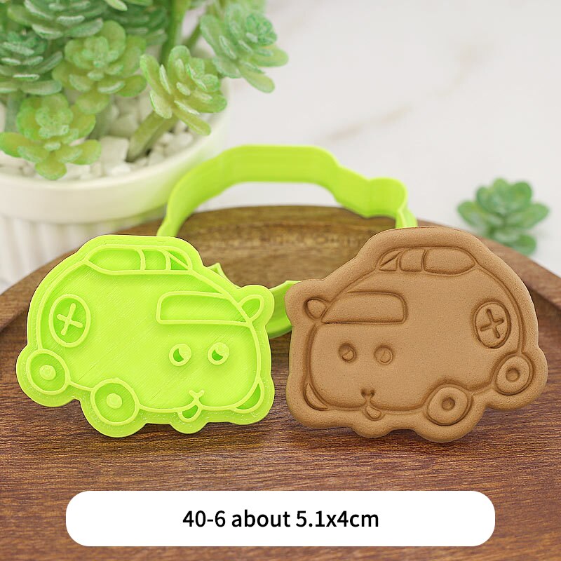 Baking Mold Japanese Animation Guinea Pig Car Pastry Biscuit Mold Stereo Carrot Cookie Fondant Cutting Mold Baby's Kitchen Tool: 06