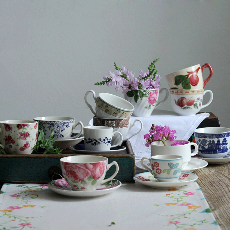 Cute Kawaii Pretty Espresso Ceramic Cups Luxury Kids Afternoon Services Coffee Cup Original Caneca Porcelain Tableware