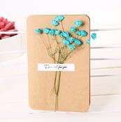Tørre blomsterkort bursdagskort for jente barn kone mann bursdagskake gratulasjonskort postkort kort: Blå gypsophila 1