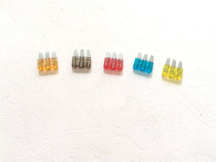 50Pcs/Set Fuse 3 Pins Automotive Car Fuse for Ford Focus Mondeo Dodge 5A 7.5A 10A 15A 20A