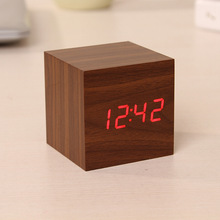 Mini Hout Klinkt Controle Klok Moderne Houten Digitale LED Desk Wekker Nachtkastje Klok Kalender Tafel Decor