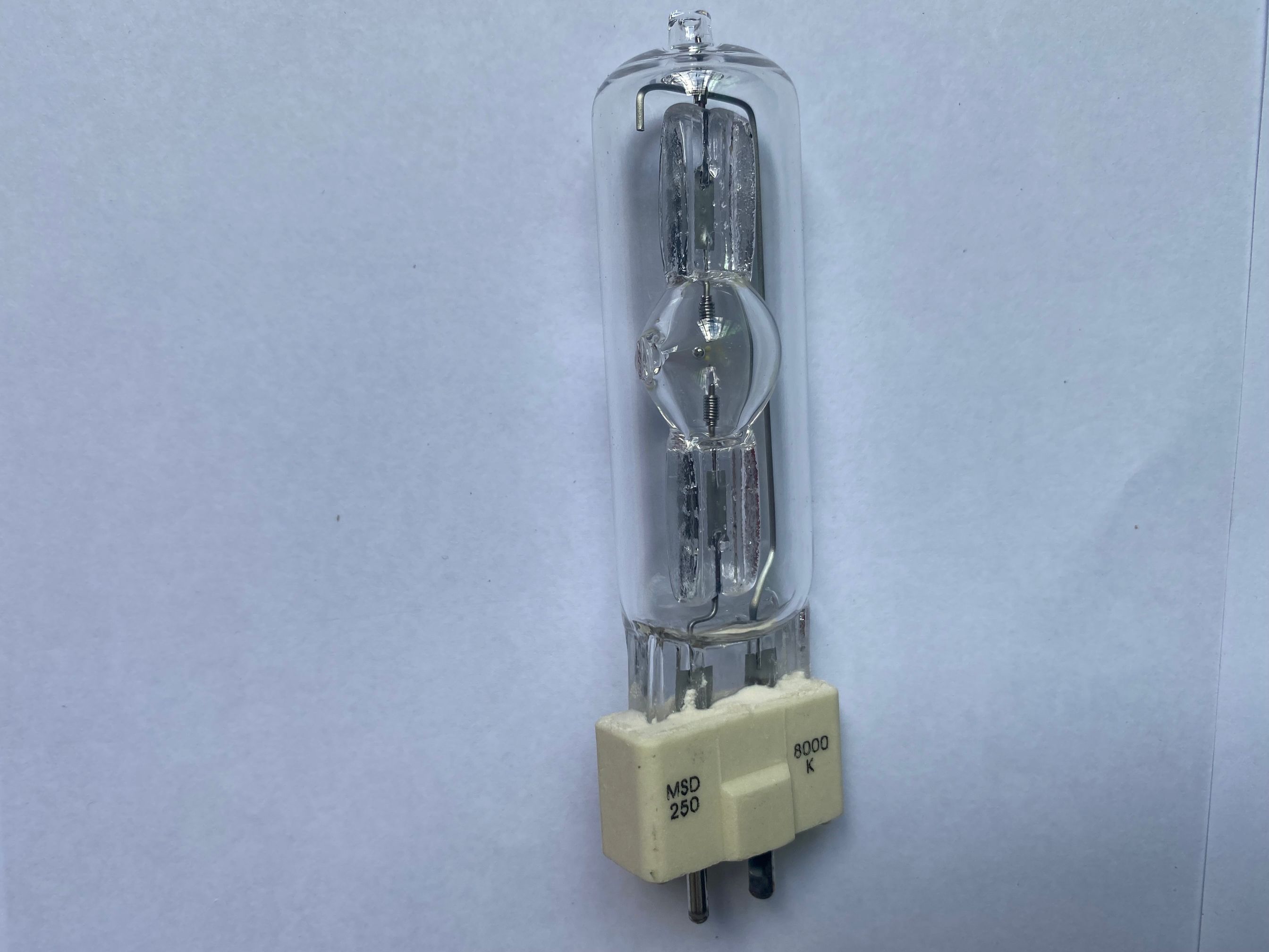 Stage Lighting Lamp MSD 250/2 NSD MSD250W Watts 90V MSR Bulb 8000K Metal Halide Lamp Disco DJ LED Moving Head Light