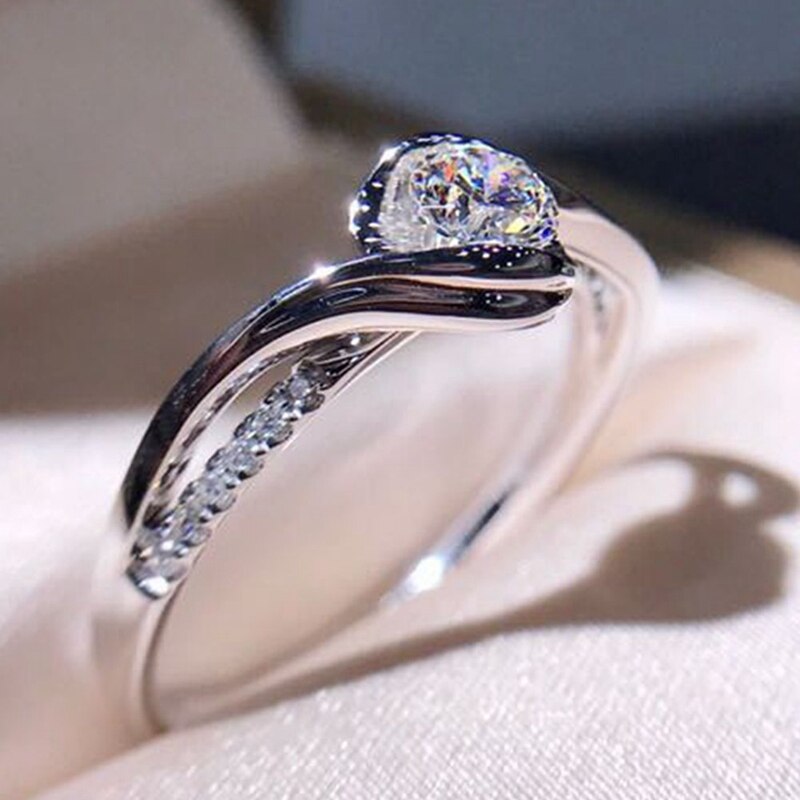 Klassische Engagement Ring AAA Weiß kubisch Zirkon Weibliche Frauen Super Blitz Strass Hochzeit Band CZ Ringe Schmuck