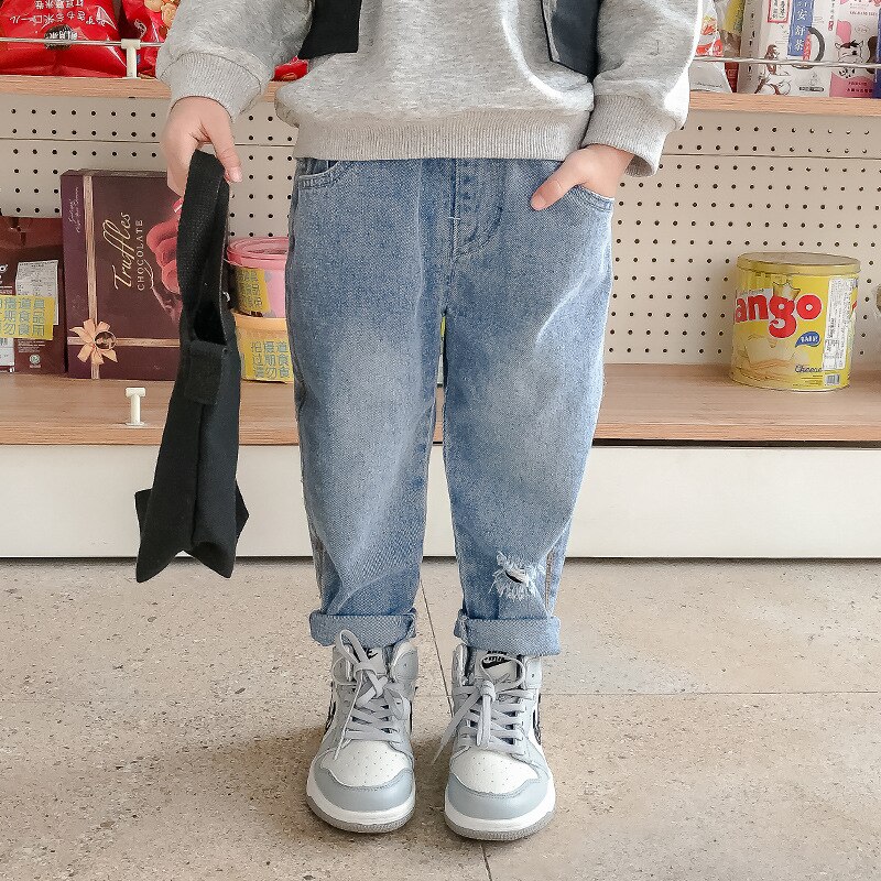 2-8T Toddler Kid Baby Boy vestiti primavera pantaloni larghi in Denim moda Streetwear pantaloni per bambini fori Jeans per ragazzi vestito per adolescenti: 100