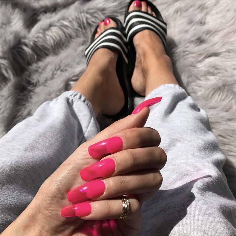 24 Stks/set Vrouwen Wearable Jelly Kleur Nep Nagels Druk Op Met 2G Lijm Vierkante Kop Nep Nagels Lange Roze nagels Nep Nagels Set