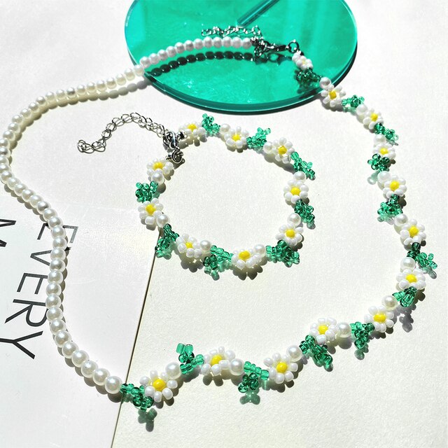 Dvacaman Korean Trendy Colorful Little Daisy Flower Beaded Necklace for Women Boho Acrylic Bead Clavicle Necklace Choker Jewelry: set4