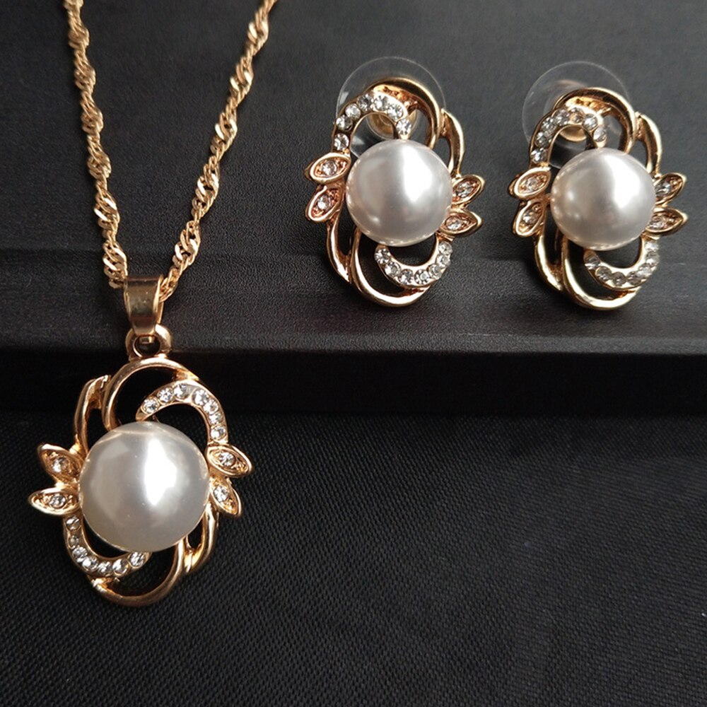 Gesimuleerde Parel Bruids Sieraden Sets Crystal Gouden Vergulde Sieraden Bloem Blad Ketting Oorbellen Sets voor Vrouwen