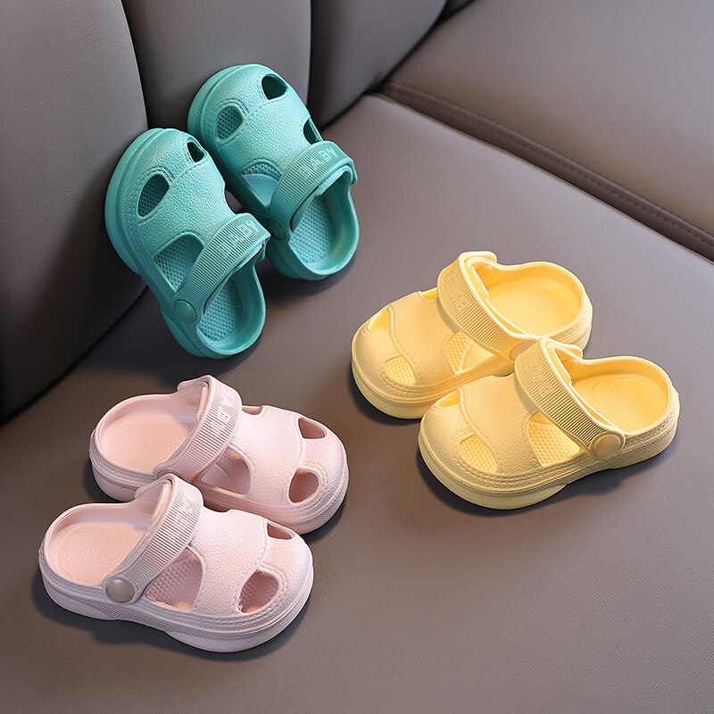 Zapatillas de casa de verano para bebé, zapatos de suela suave de EVA para jardín, sandalias antideslizantes para exteriores, zapatos de playa para niños