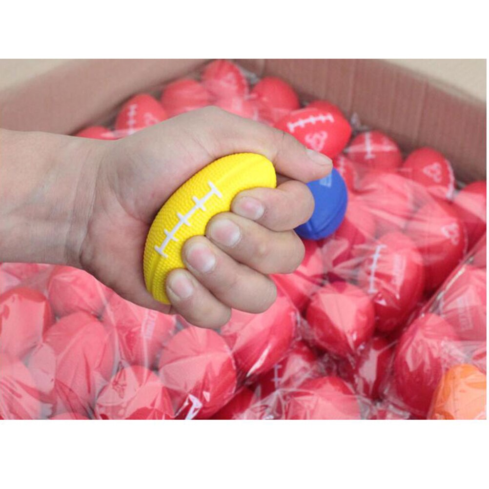4 piezas de ventilación bolas Mini Rugby pelotas de deportes juguete PU pelotas de Rugby para juegos niños partido favores bolas de juguete de Color al azar