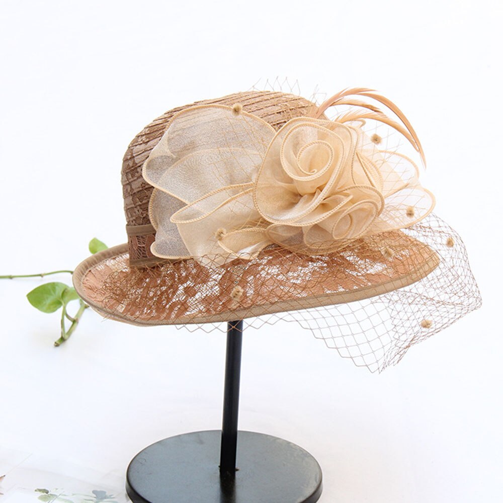 Fs beige hyvät fascinator hatut häät kentucky derby hatut naisille huntu kukka leveä lieri fedora organza kirkon hattu: Khaki -derby -hattu