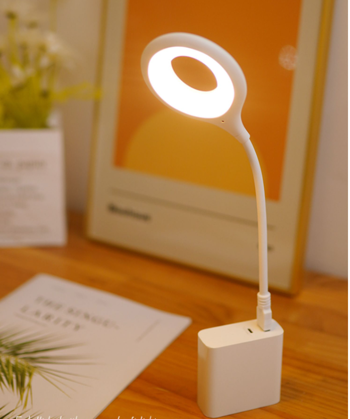Lampada da scrivania USB pieghevole luci notturne illuminazione lampade da tavolo Plug-In luci da scrivania portatili protezione per gli occhi luce notturna da scrivania