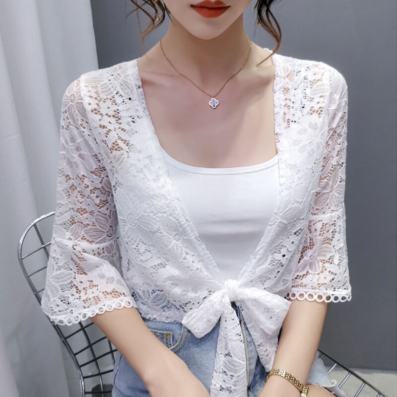 Noir blanc dentelle boléro dames fête de mariage manches évasées haussement d'épaules recadrée veste haussements d'épaules pour les femmes soirée formelle Cape de bal: White / S