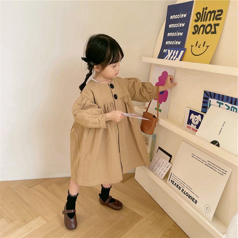 Autunno nuovi vestiti per bambini coreani bambola allentata Trench Toddler Girls nove punti cappotto manica bambino Casual semplice capispalla per bambini