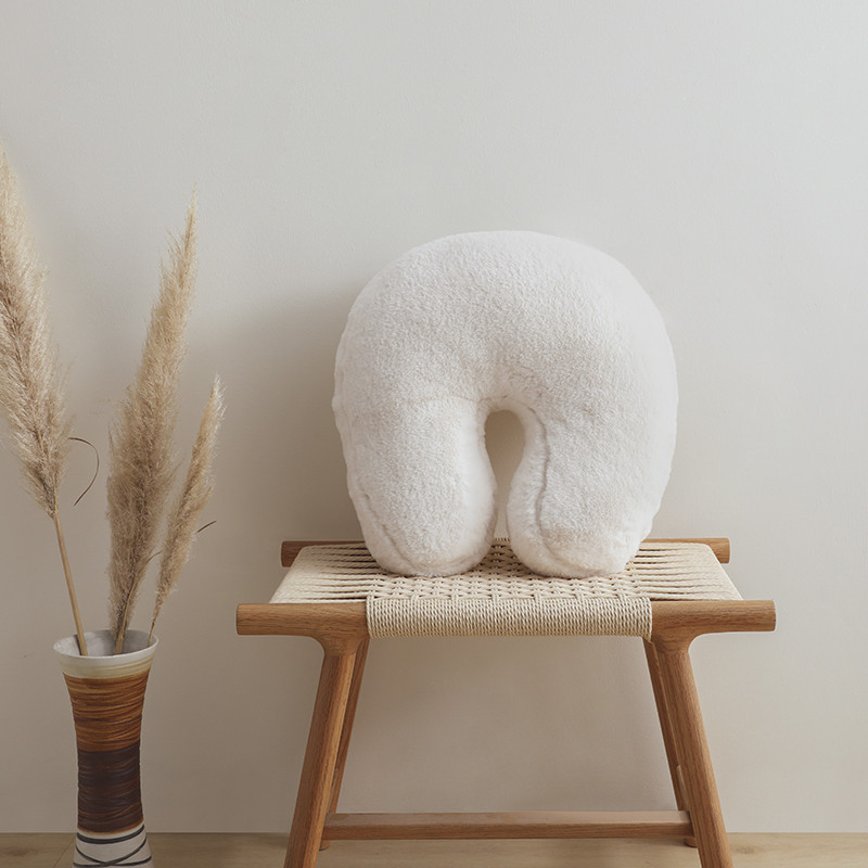 Styl skandynawski streszczenie poduszka podłogowa ciepłe siedzisko sofy poduszki puszyste Butt Pads Tatami materac pluszowe zabawki fotografia rekwizyty: U shape 45cm