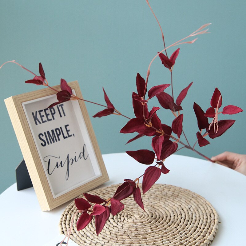 3 farve kunstige blade græs klematis plast plante gren 70cm høje kunstige planter vase hjem bryllup juledekoration: Mørkerød