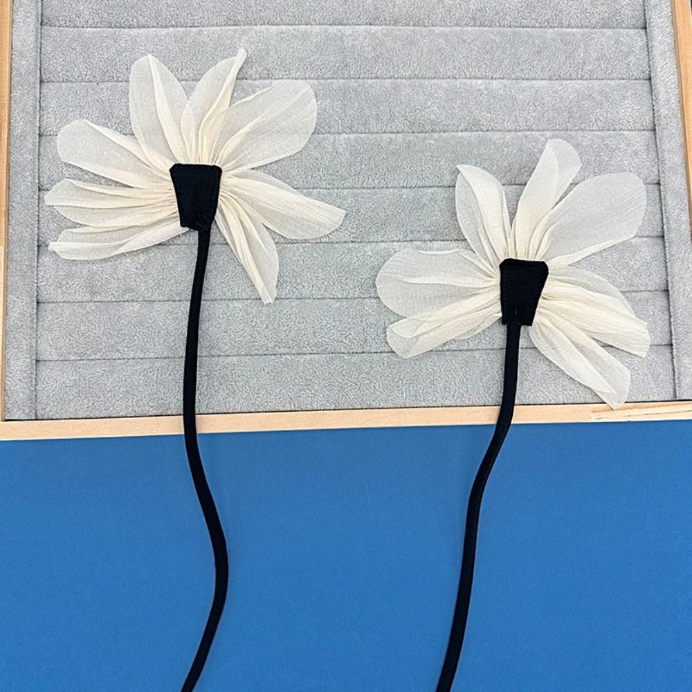 2Stck neue schwarze weiße Stoff Stoff Blume Brosche Stifte Spitze Blume Korsage Anstecknadeln handgemachten Schmuck DIY näHenne Blumen kleidung