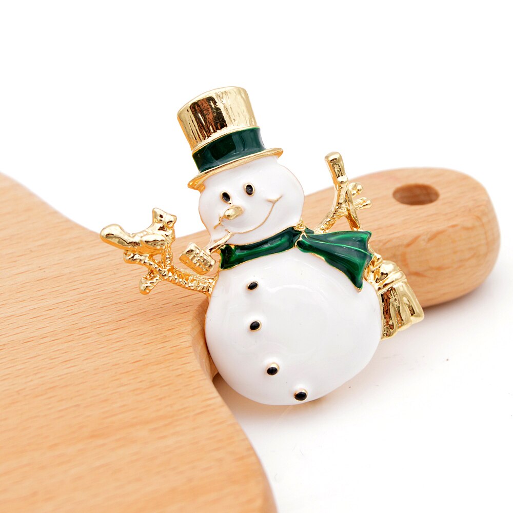 CINDY XIANG Shiny Lovely Snowman With Brooches For Women And Man Christmas Must-have Gold Hat Coat Accessories Jewelry