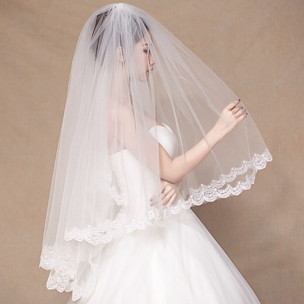 Women Ivory 2 Layer Wedding Bridal Veil with Comb Short Fingertip Length Lace Edge Veil Bride Accessory Soft Sheer Tulle