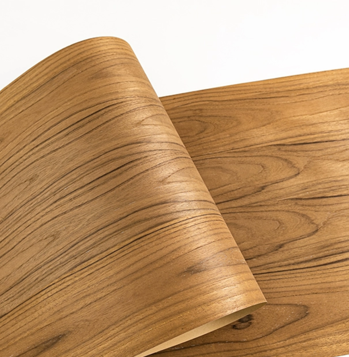 Longueur: 2,5 mètres largeur: 580mm d'épaisseur: 0,25mm placage de bois naturel avec feuilles de placage de bois à motif de teck thaïlandais grande largeur