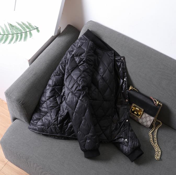 Vrouwen Winter Puffer Jacket Lange Parka's Solid Hooded Vrouwen Winter Puffer Jacket Lange Parka's Solid Hooded