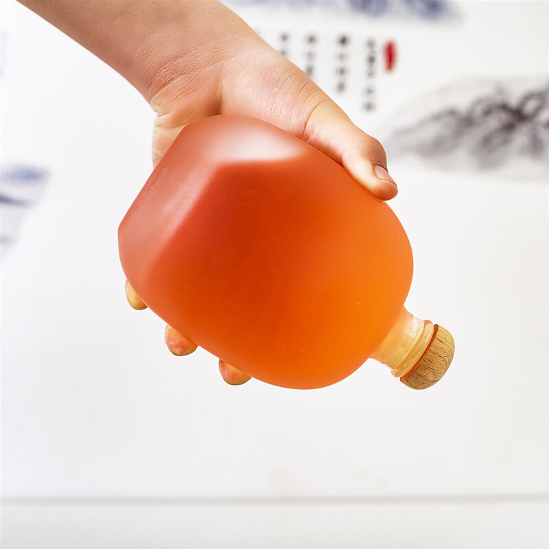 Frosted Fruit Wine Bottle 500ml Green Plum Hip Flask Sake Rice Wine Yellow Wine Container with Cork Preservation Bottle Jug